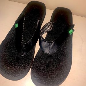 Sanuk Women’s Memory Foam Flip Flops